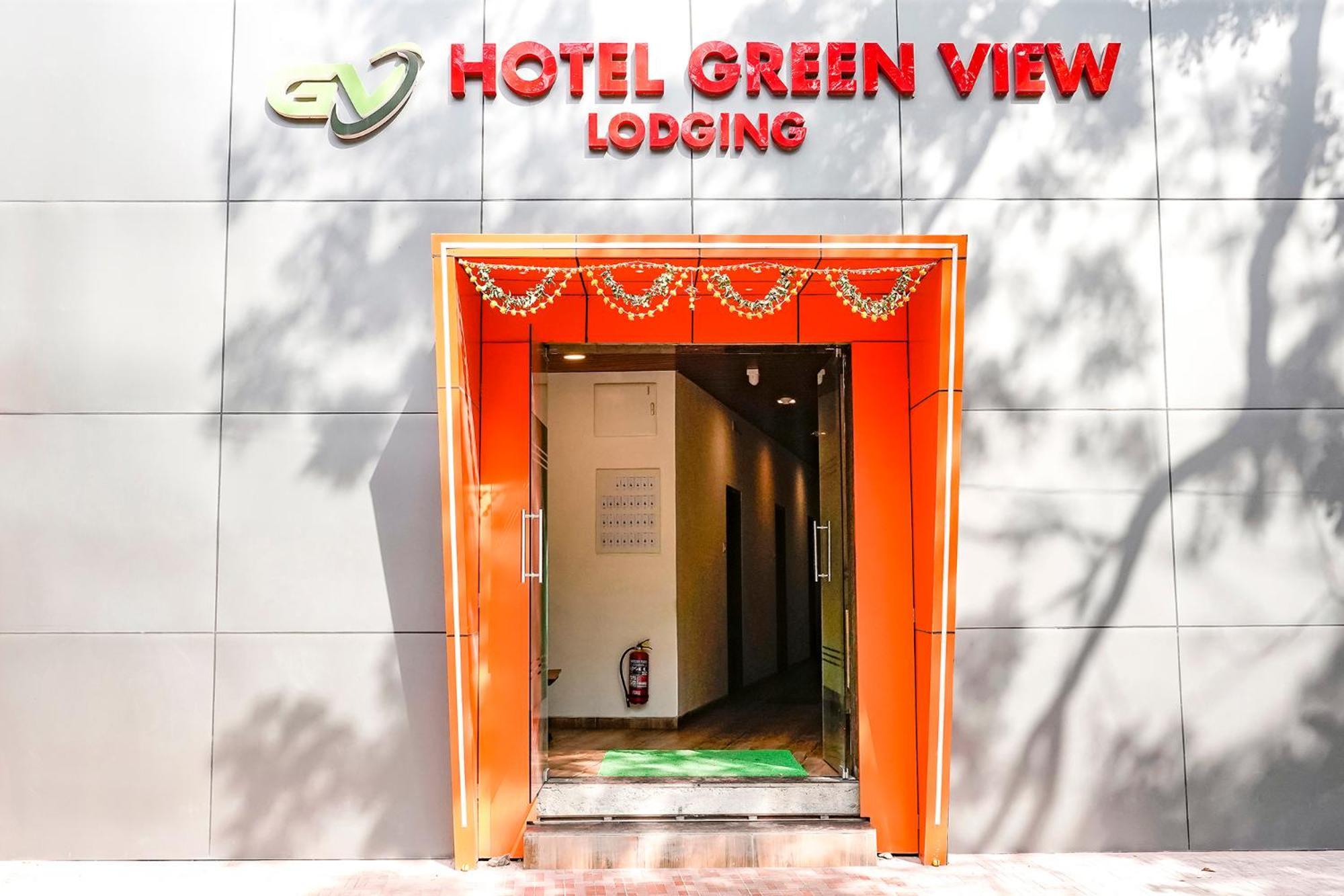 Fabexpress Green View - Powai Lake Mumbai Bagian luar foto